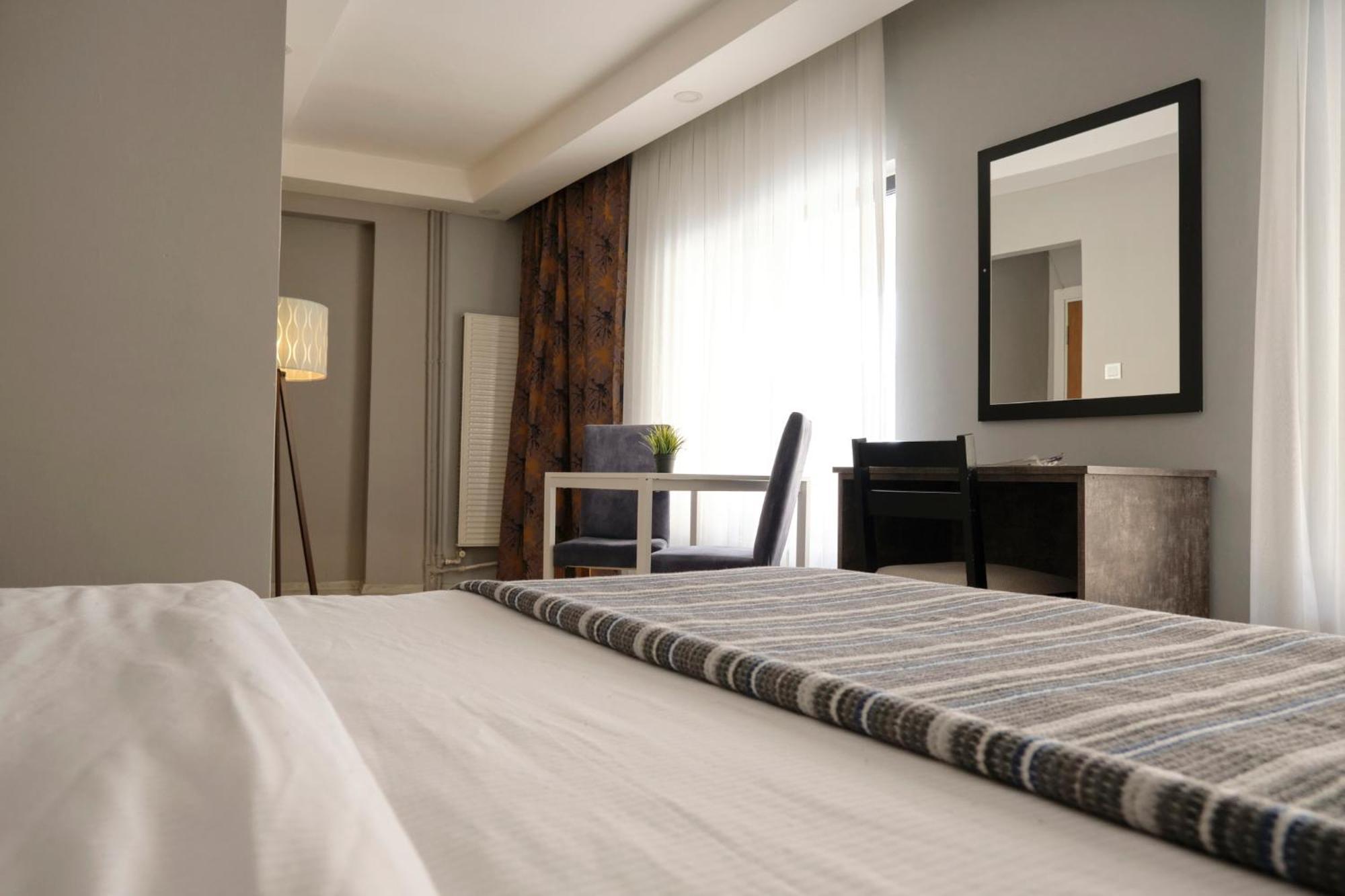 The Breeze Hotel Eskisehir Bagian luar foto
