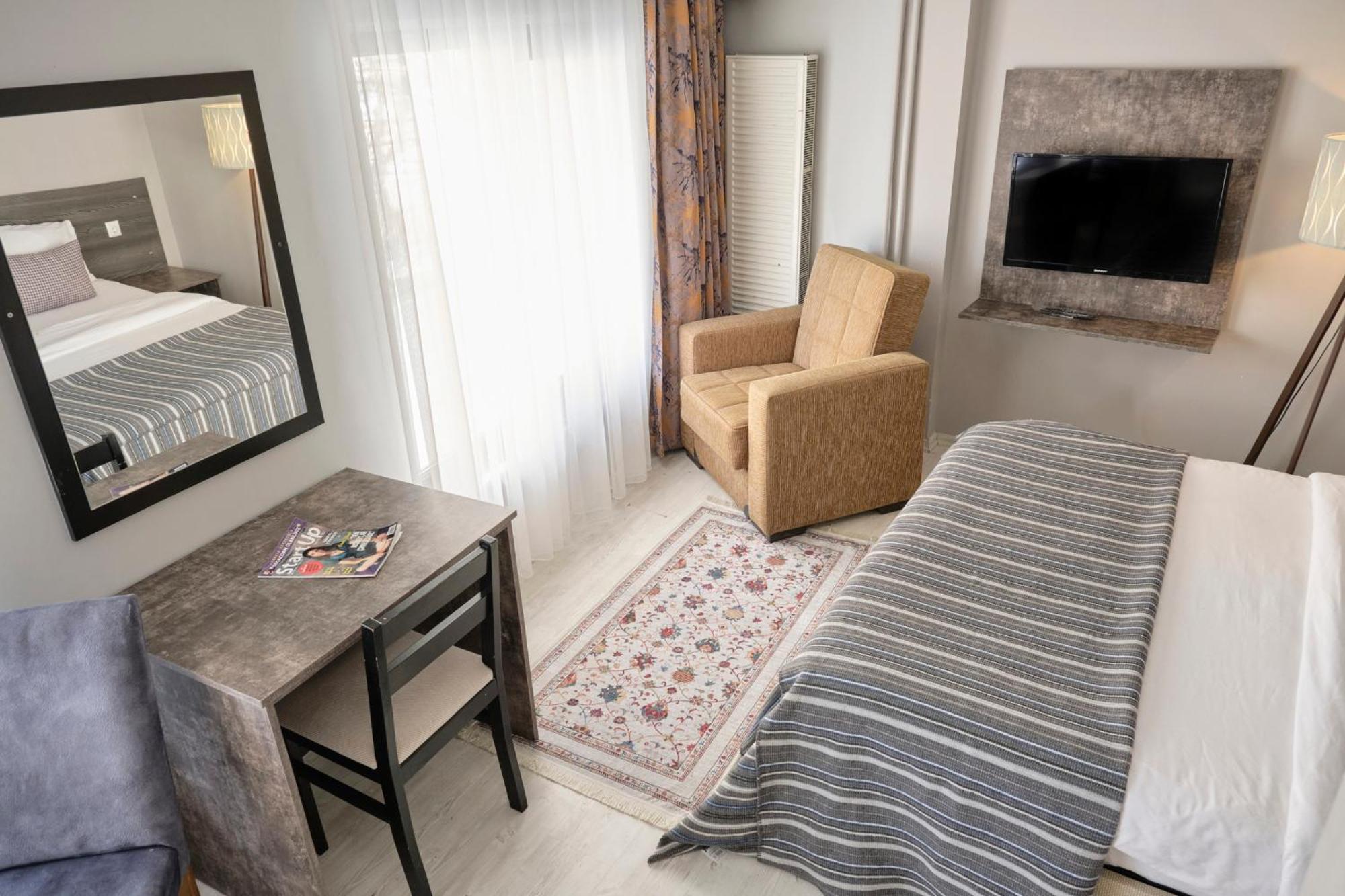 The Breeze Hotel Eskisehir Bagian luar foto